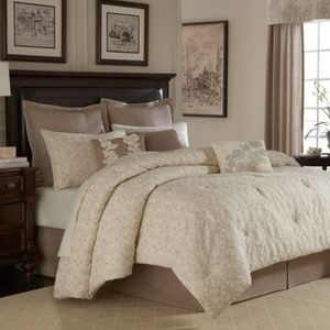 Queen Bedspread Set